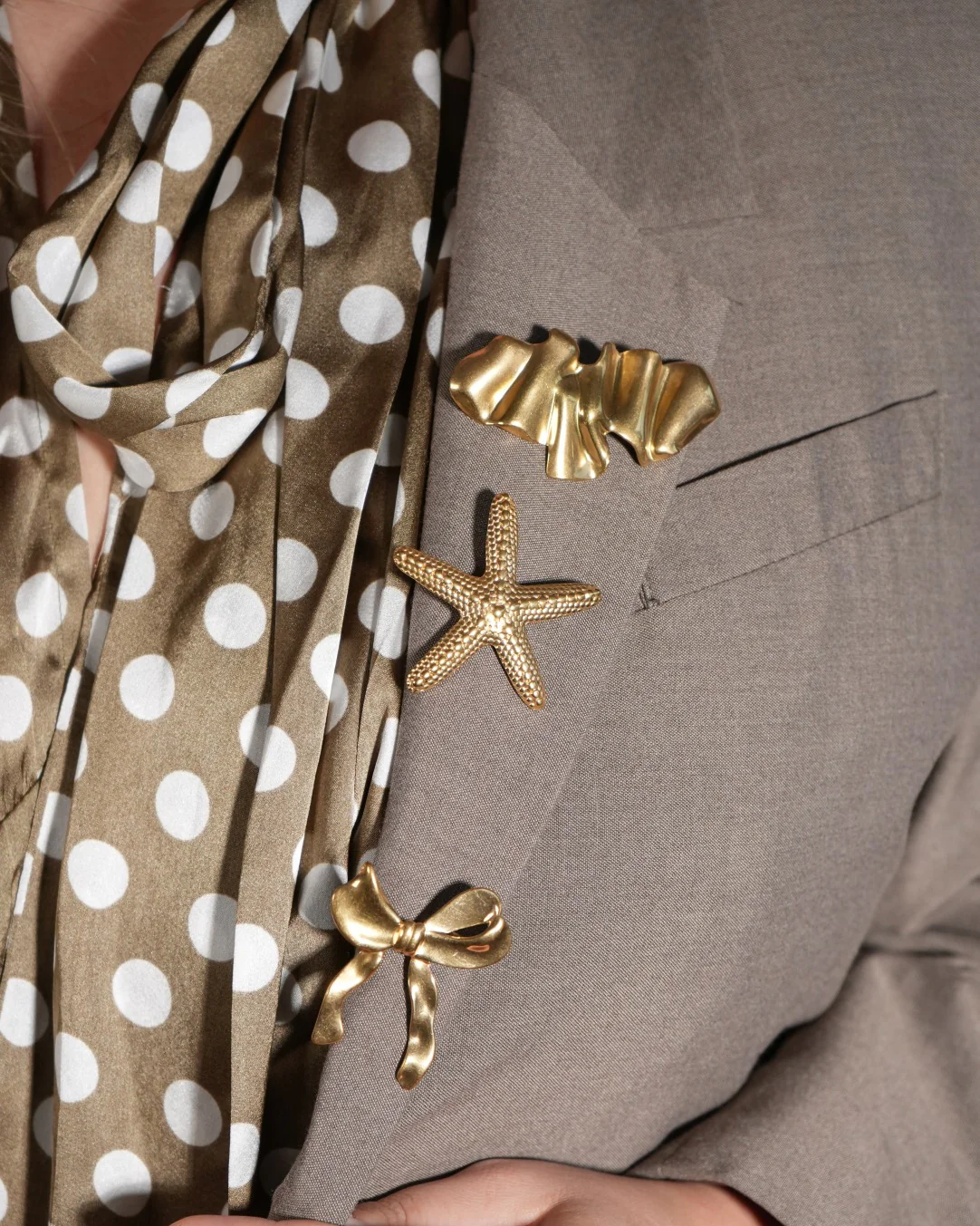 Bow - Brooch - Stainless Steel - Image 2