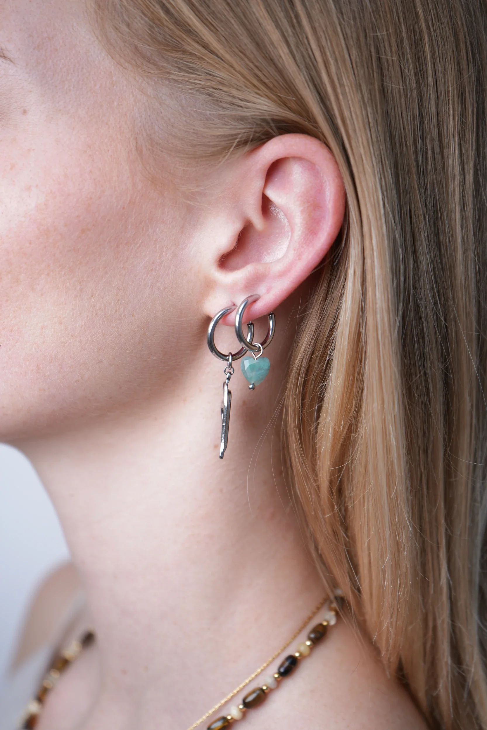 Elinor - Earrings - Clip On - Stainless Steel - Image 4