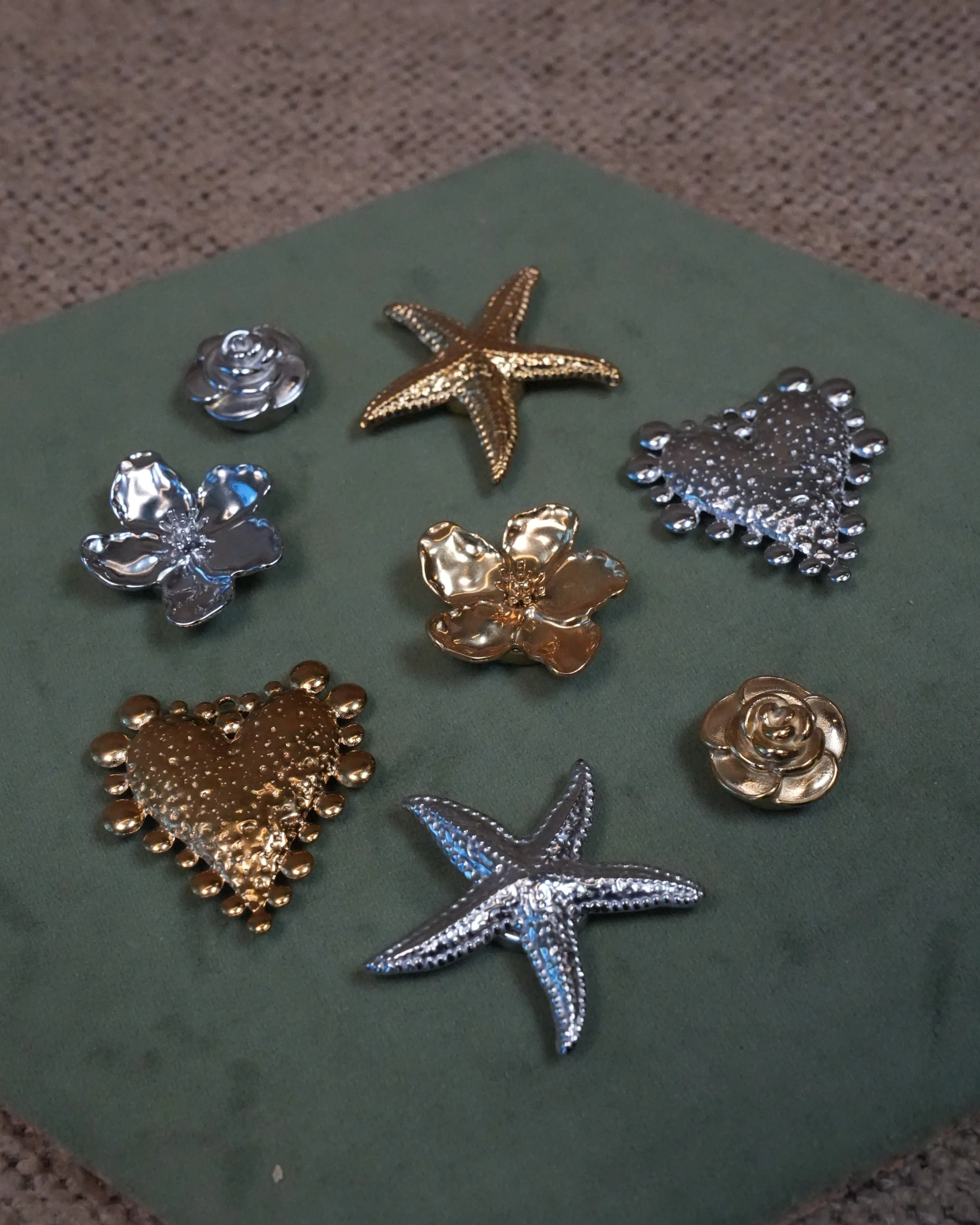 Flower - Button Brooch - Stainless Steel - Image 5