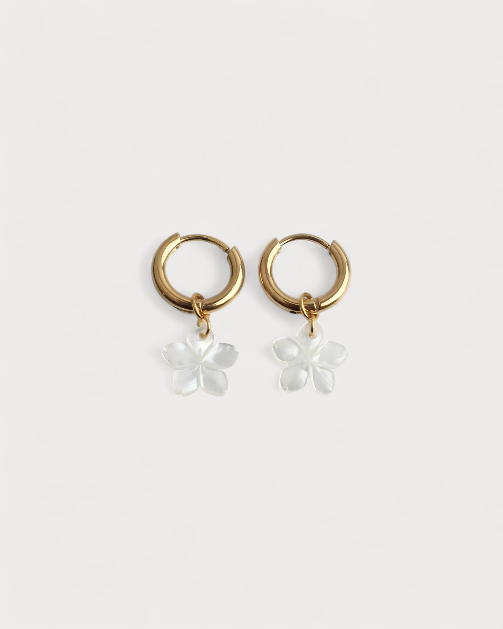 Flower Shell - Earrings - Stainless Steel