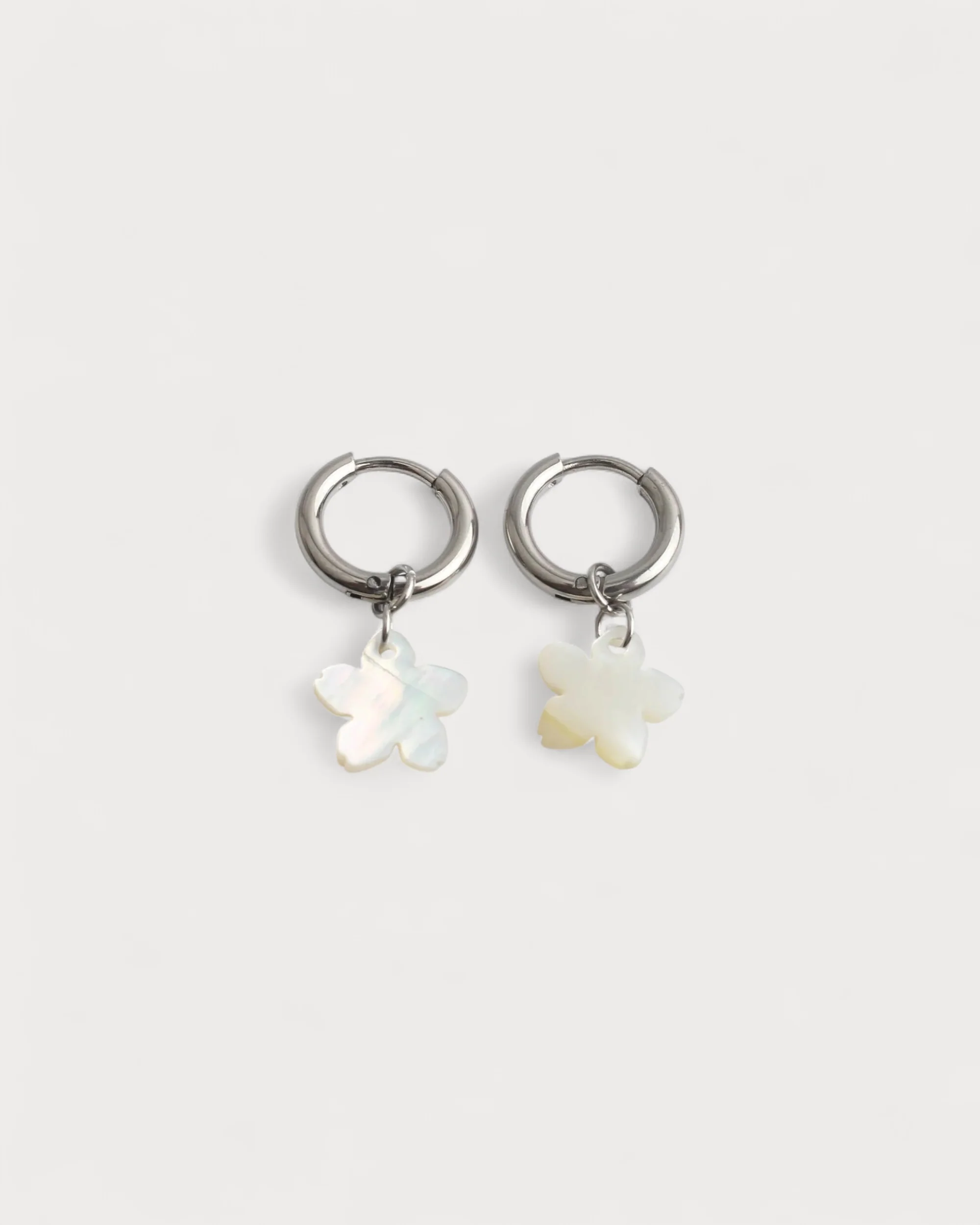 Flower Shell - Earrings - Stainless Steel - Image 3