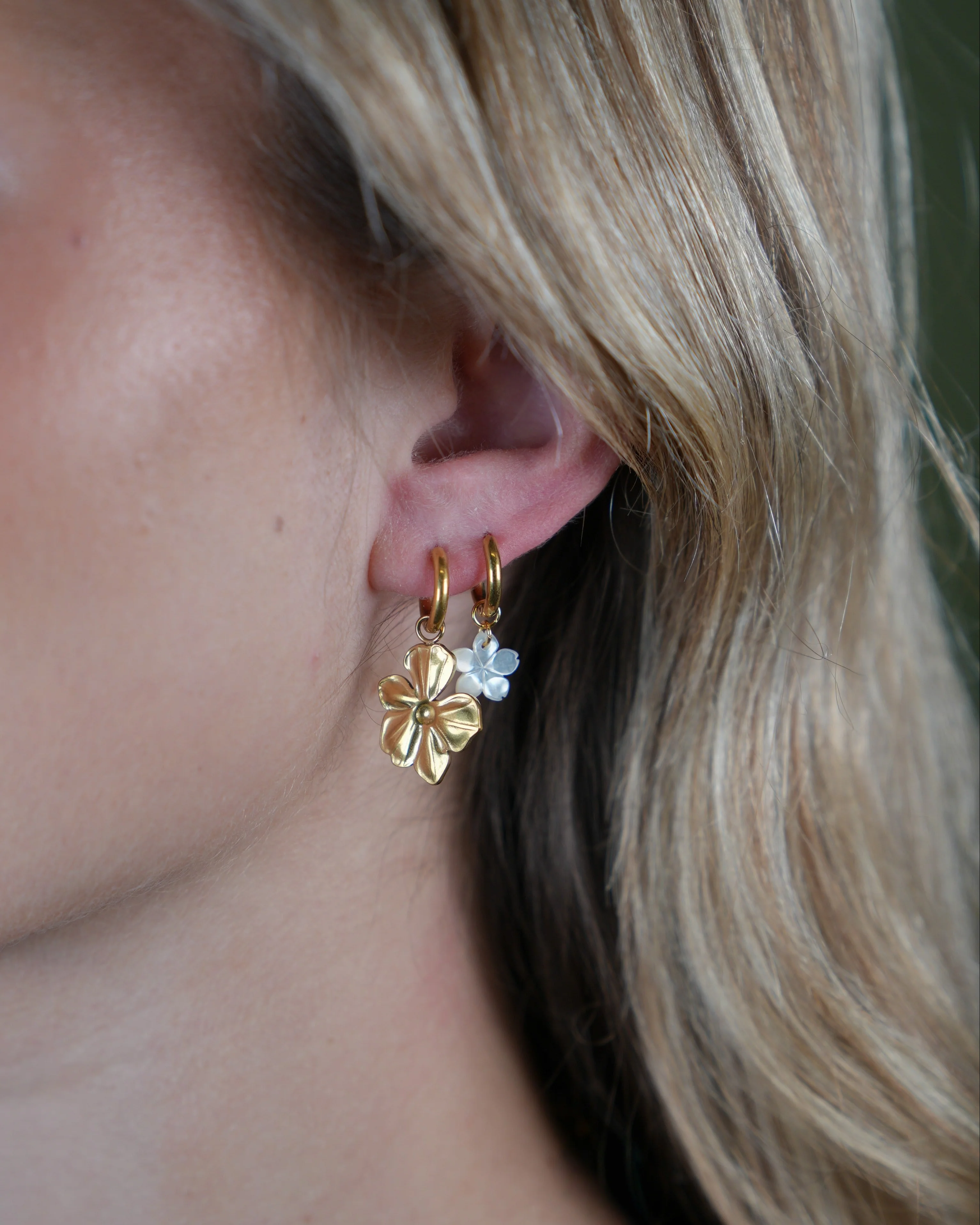Justina - Earrings - Stainless Steel - Image 2