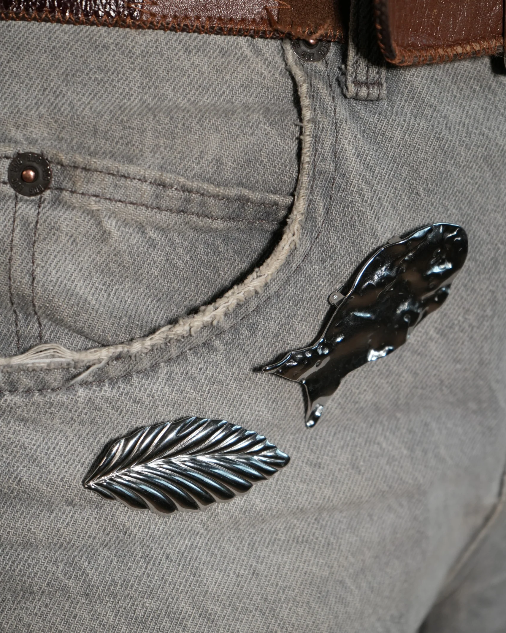 Leafs - Brooch - Stainless Steel - Image 4