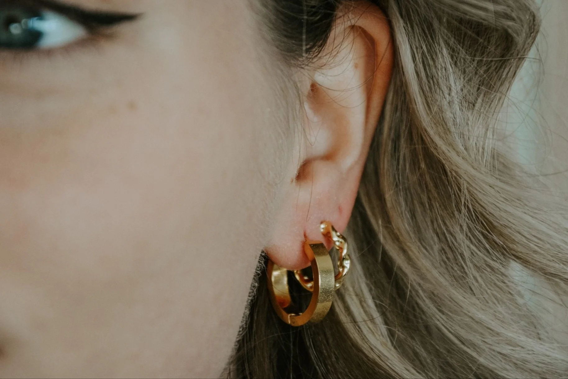 Leslie - Earrings - Plated - Image 2