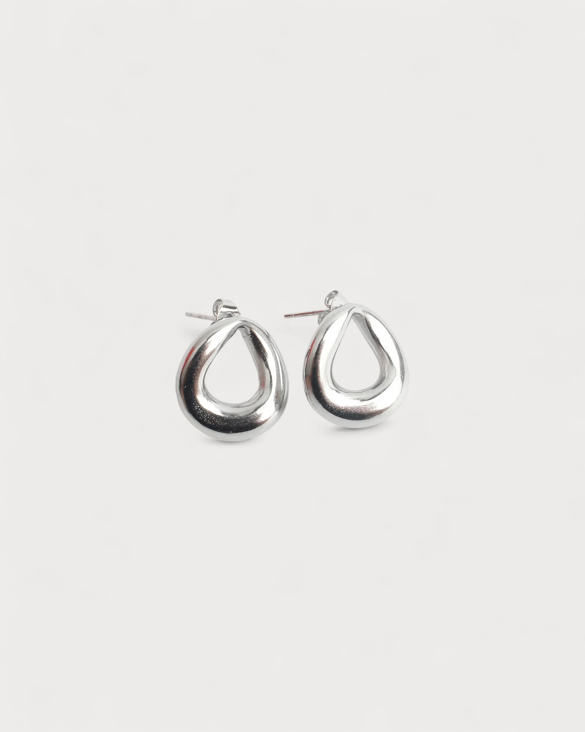 Lilian - Studs - Earrings - Stainless Steels - Image 3