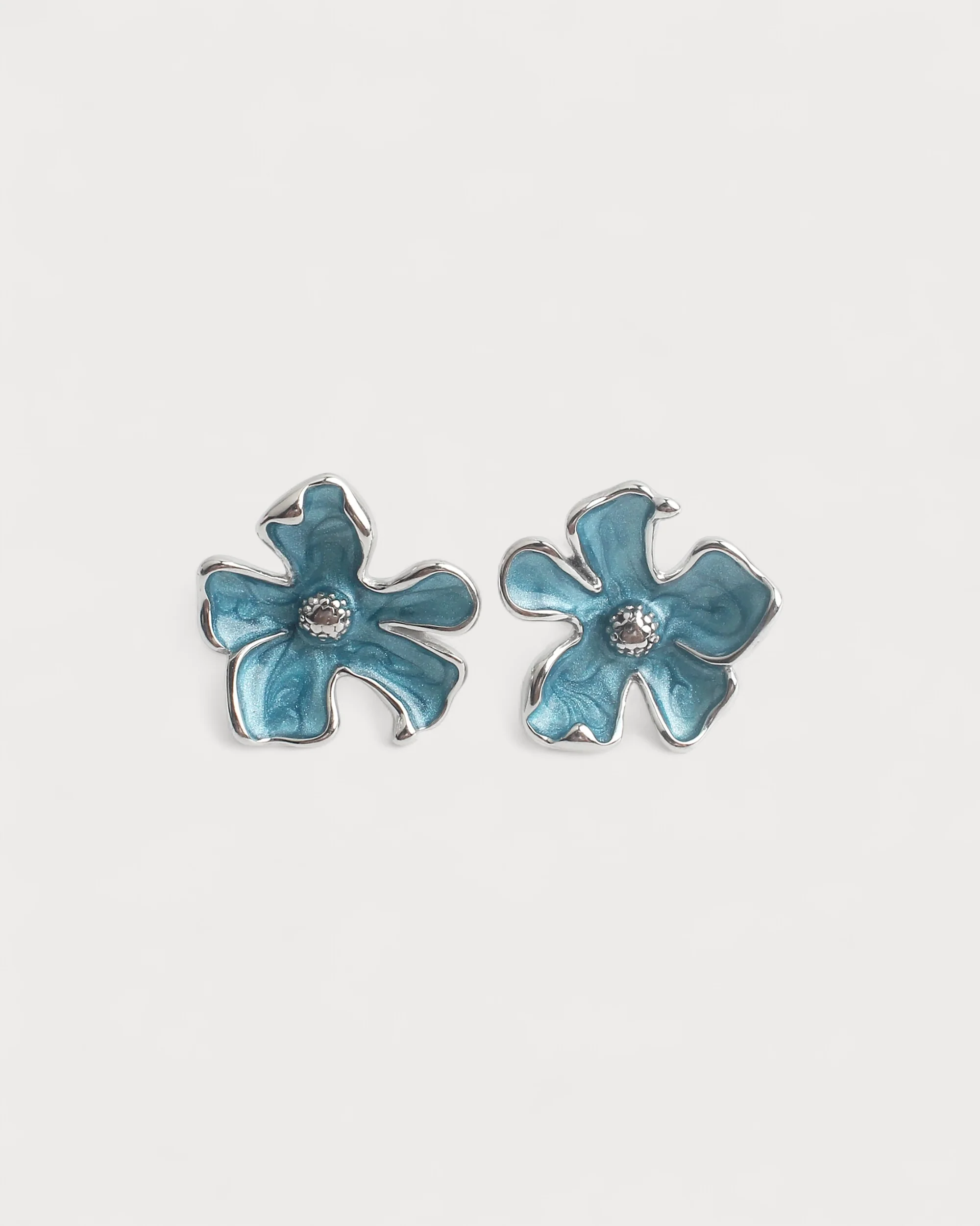 Love Flower - Studs - Earrings - Stainless Steel - Image 3