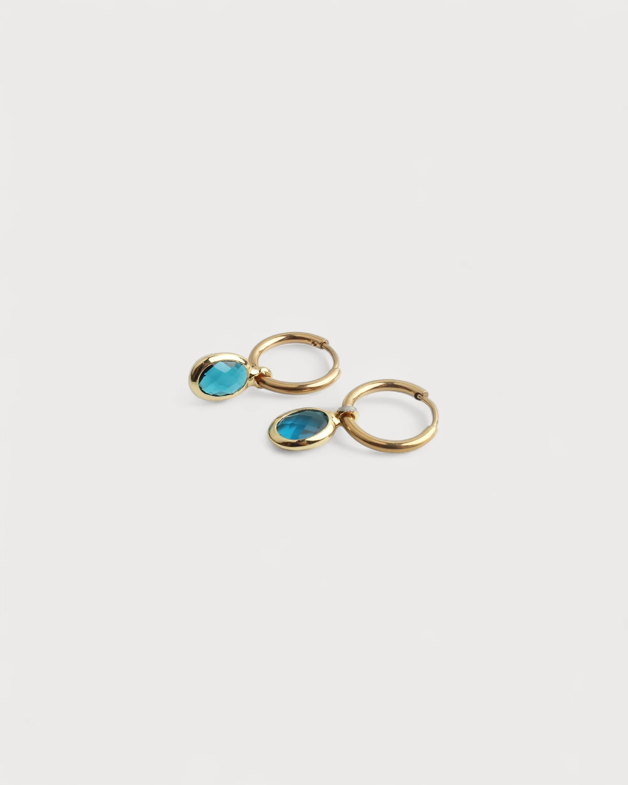 Oval Dana - Earrings - Stainless Steel - Image 5