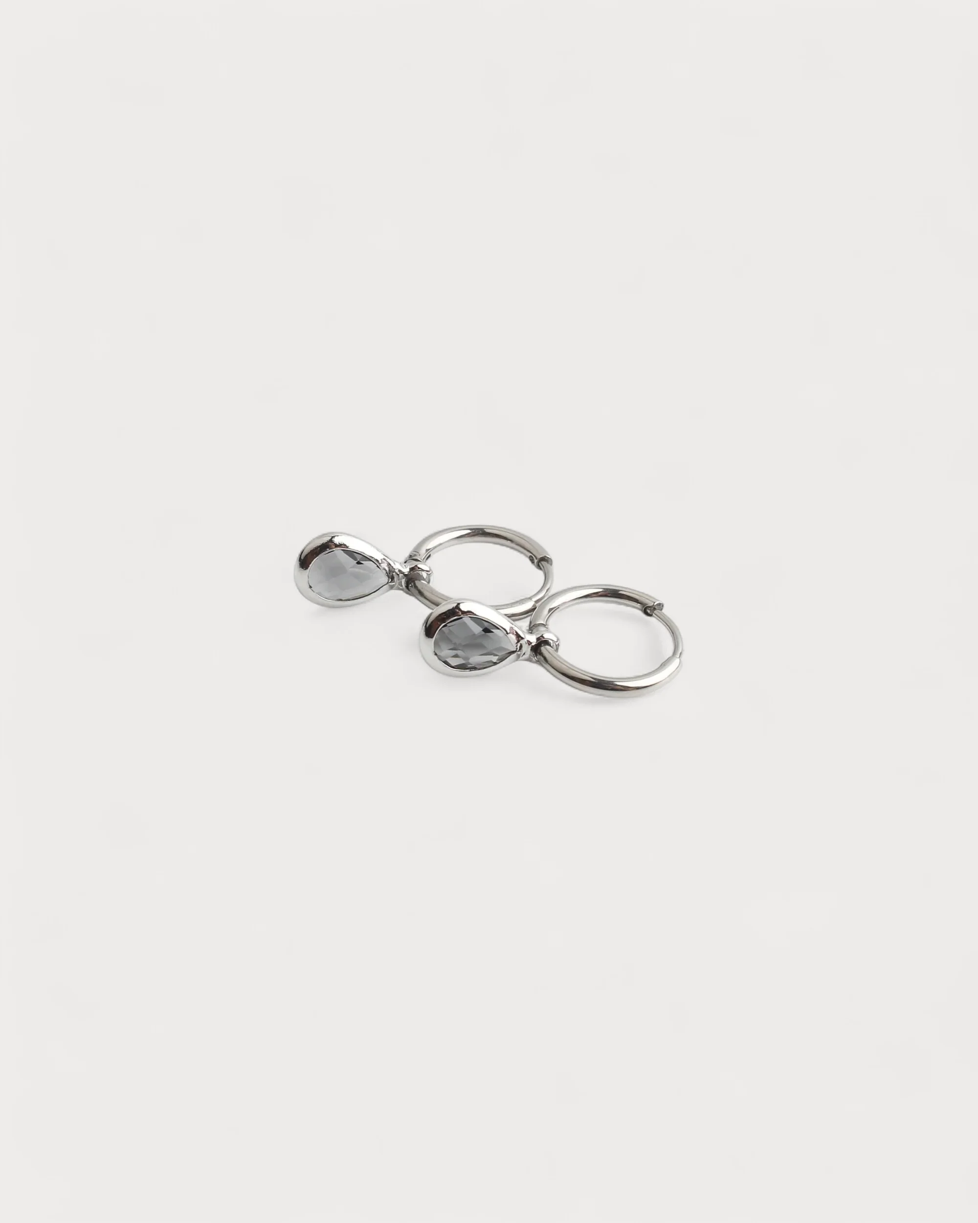 Oval Dana - Earrings - Stainless Steel - Image 9