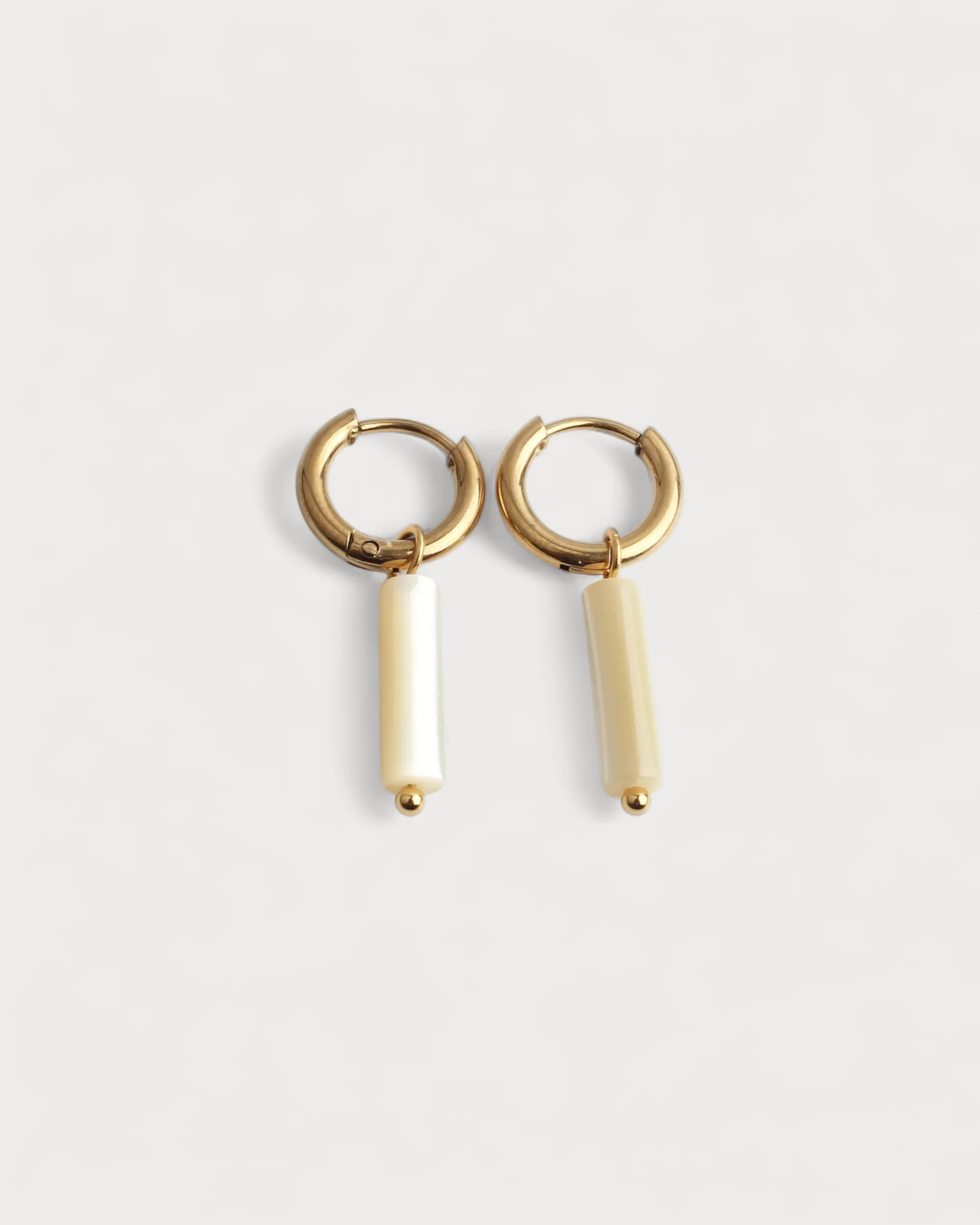 Shell - Earrings - Stainless Steel