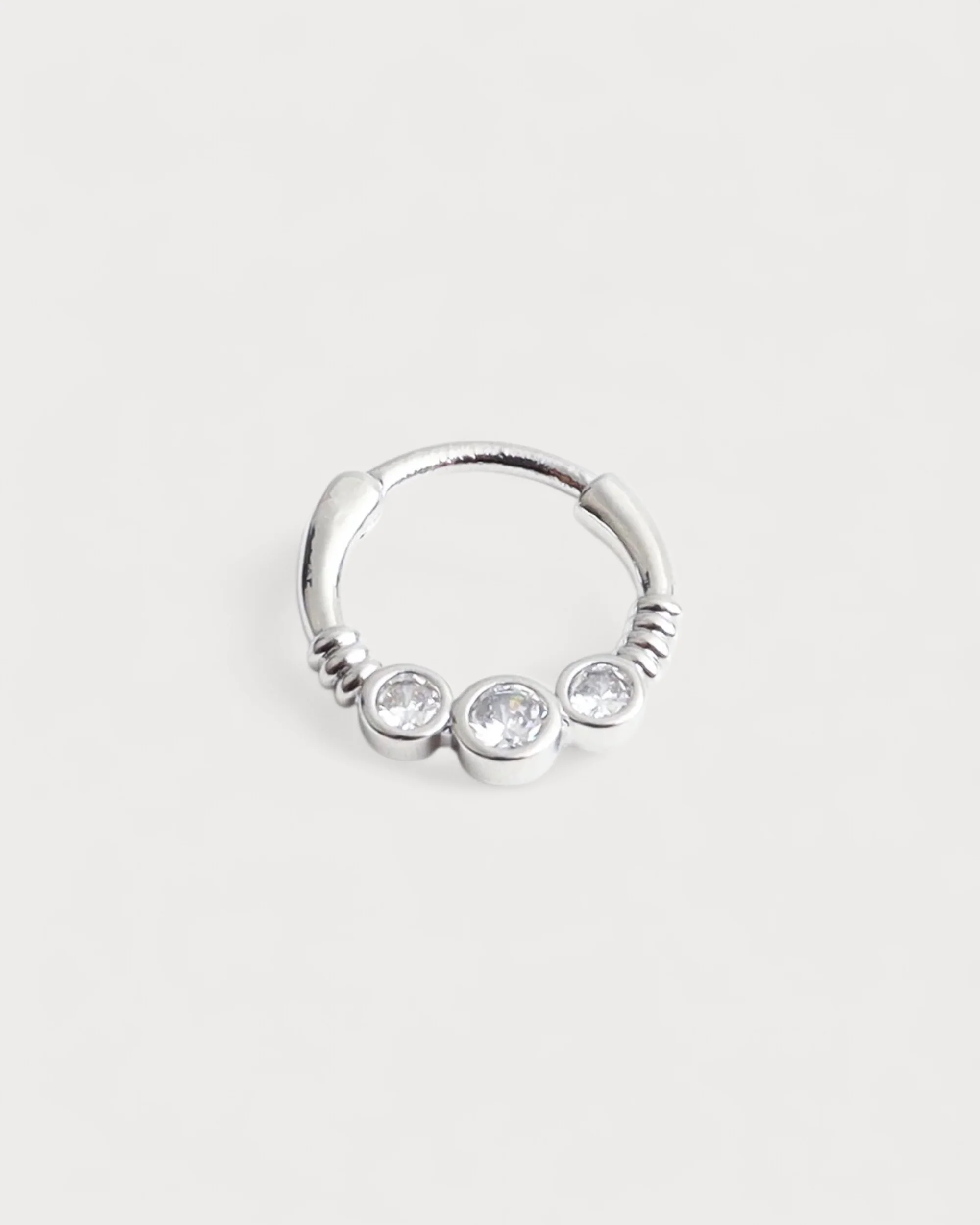 Xanthe - Piercing – Titanium - Image 3